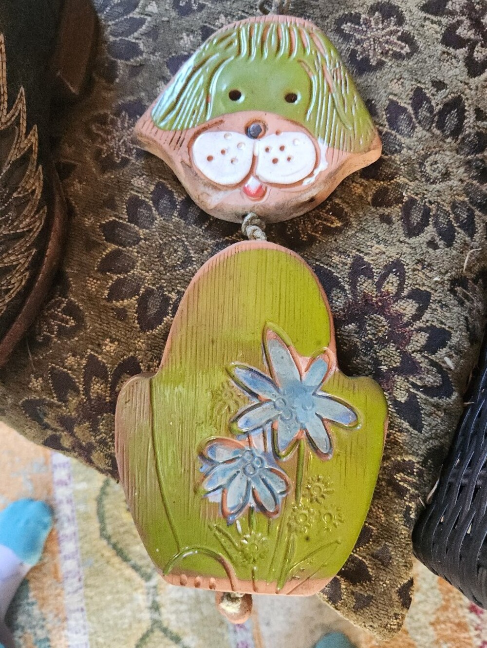 VTG 63 Ceramic Clay Handmade Green Flower GREEN Cat Wall Hang CRANE YARD Art